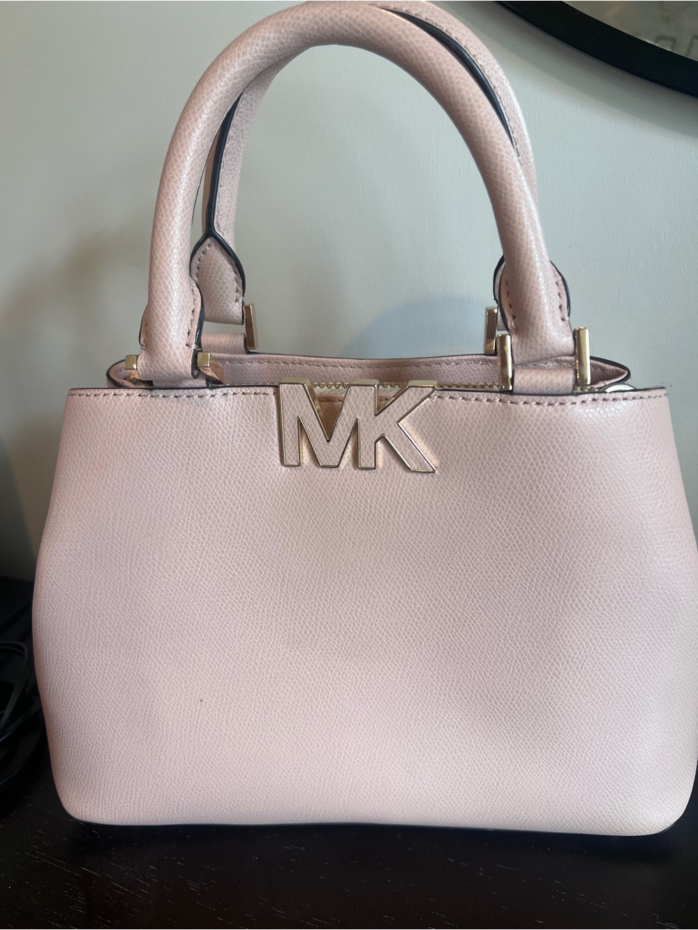 Michael Kors Florence Small Satchel in Ballet Pink saffiano leather